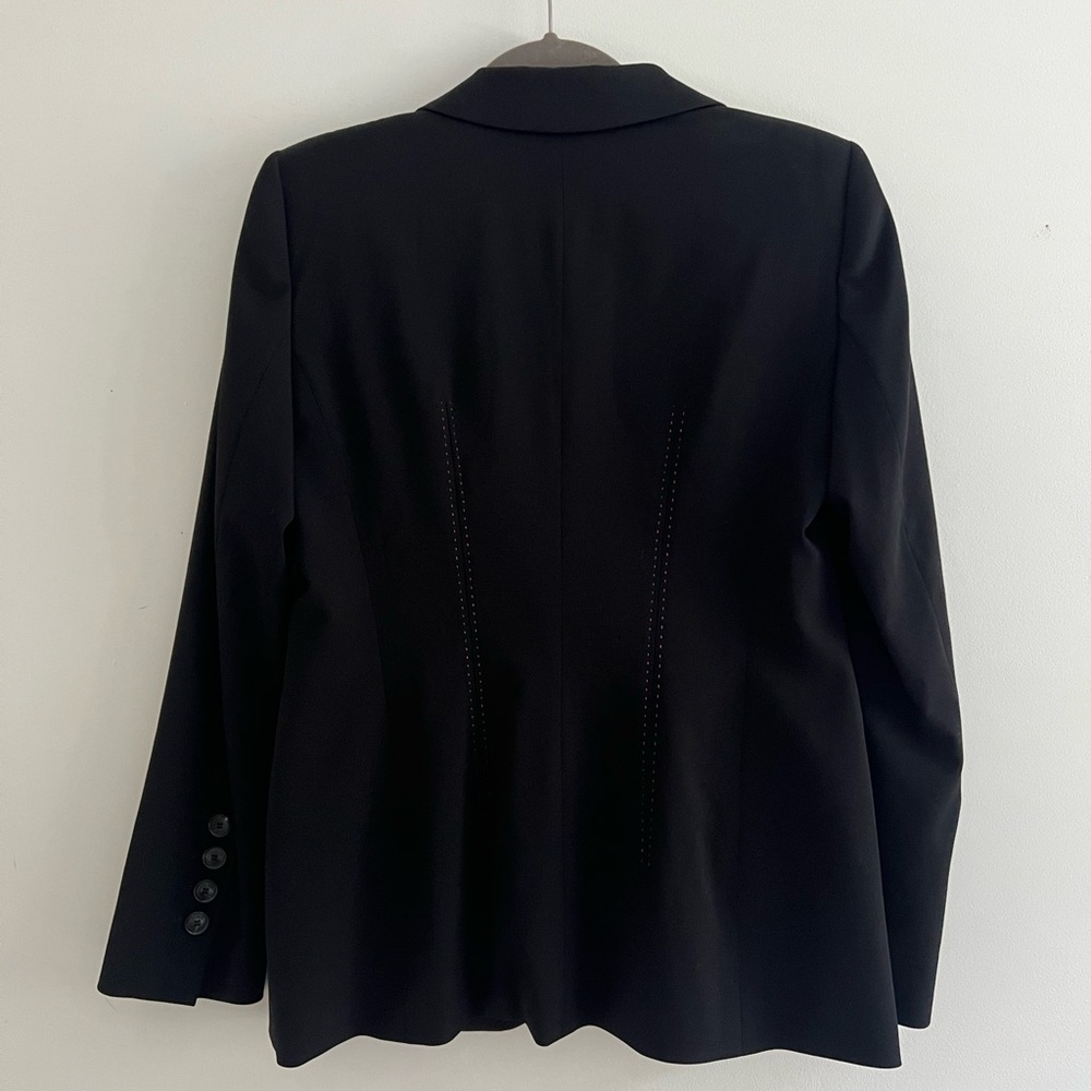 Escada Women's Elegant Black Suit Jacket - 100% New Wool - Picture 2 of 7